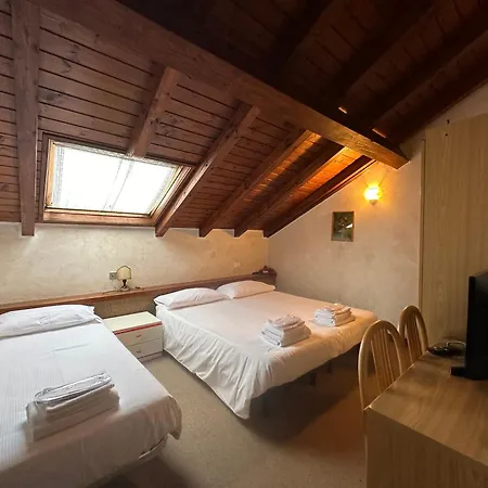 Alpi - Hotel 2*
