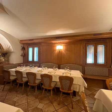 Otel Alpi -