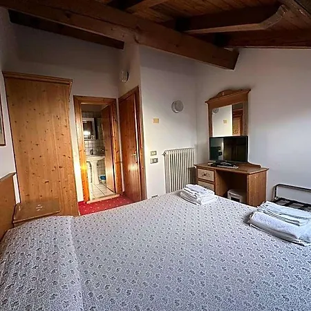 Alpi - Hotel 2*